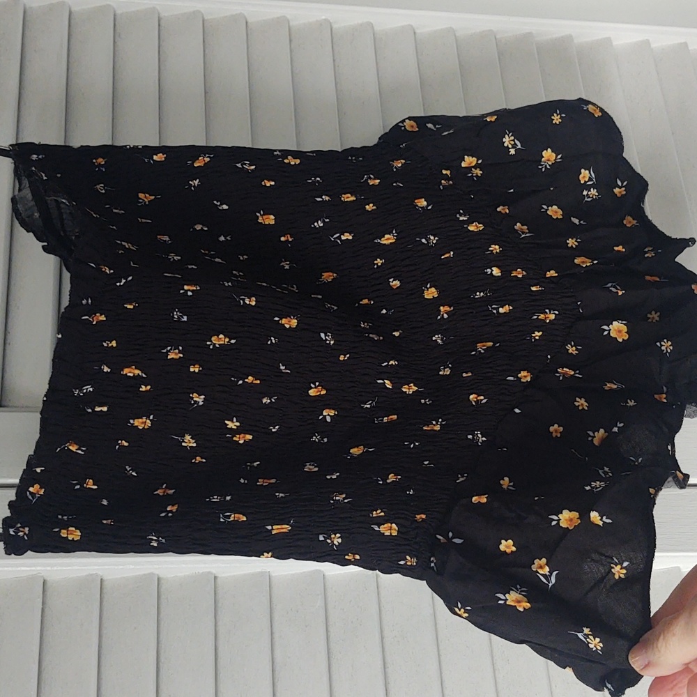 Strapless smocked top with small floral print